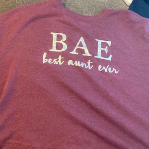 Cute and comfy burgundy crew neck!